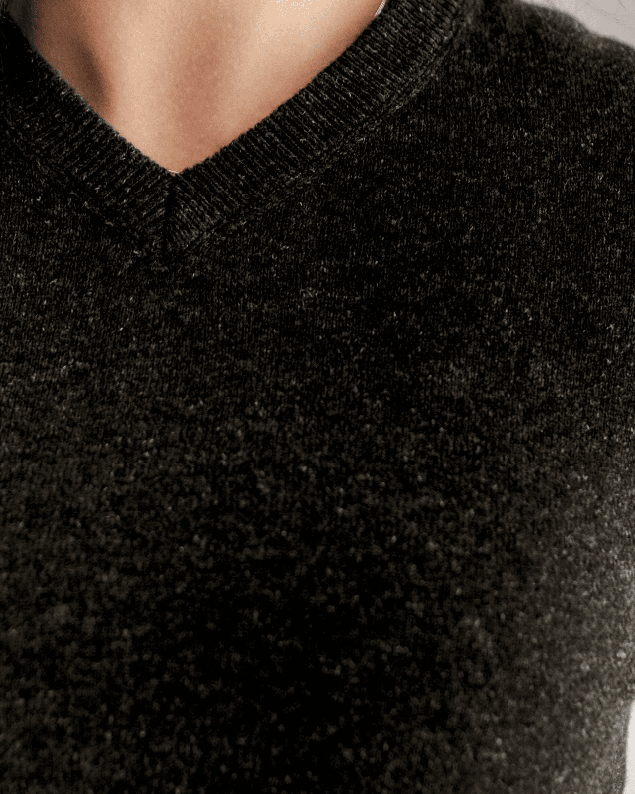 Classic V-Neck W - Charcoal - Hemprino